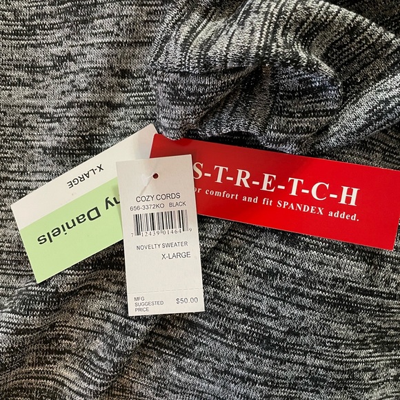 NWT Cathy Daniels Lightweight Pullover Glittery Sweater - Picture 8 of 10